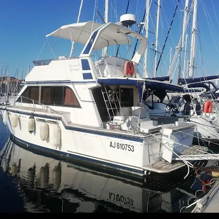 Πλωτό κατάλυμα Bateau Habitable Corse Propriano (Corsica)